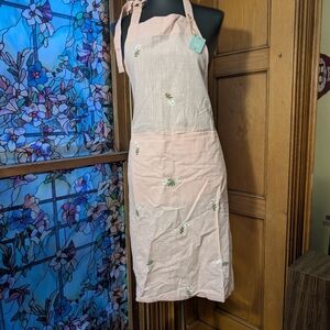 Sur La Table Light Pink Apron with Green Embroidery